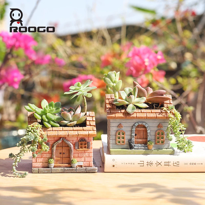 Roogo New Chinese New Mini Country House Resin Crafts Succulent Planter Container Desktop Gardening Bonsai Planter