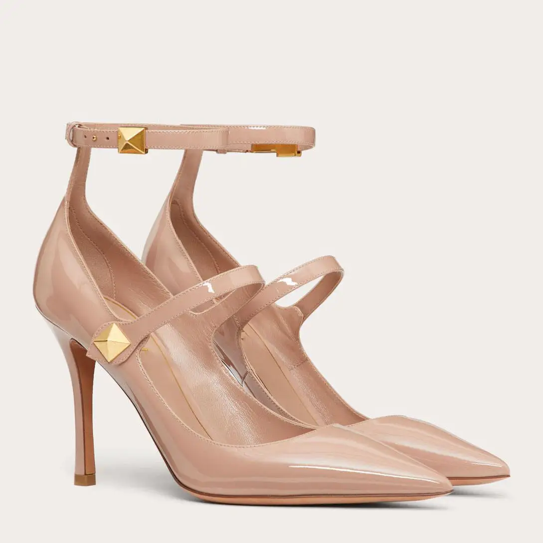 Женские туфли-лодочки на шпильке