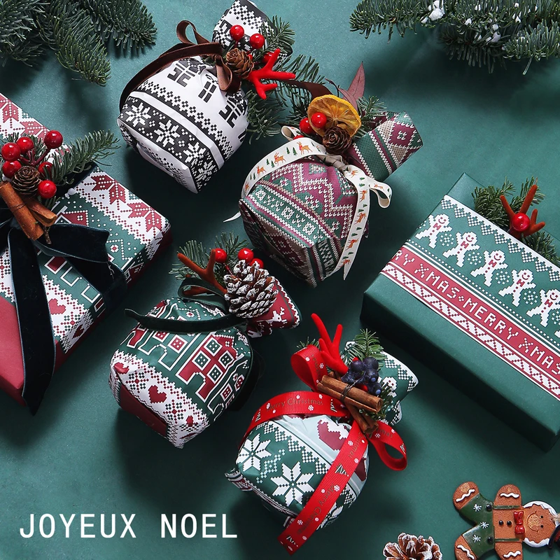 2024 New Design Christmas Floral Waterproof Plastic Bouquet Korean Gift Flower Print Wrapping Paper