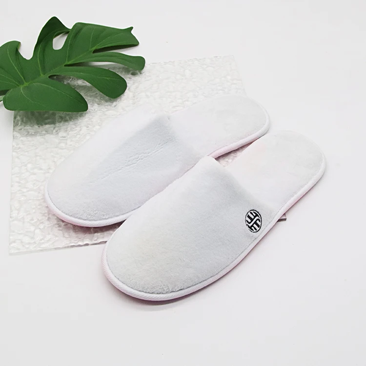 UG Disposable Slippers With Printed Soles Non-slip Guest Room Slippers Home Hospitality SPA Disposable Closed Toe Slippers