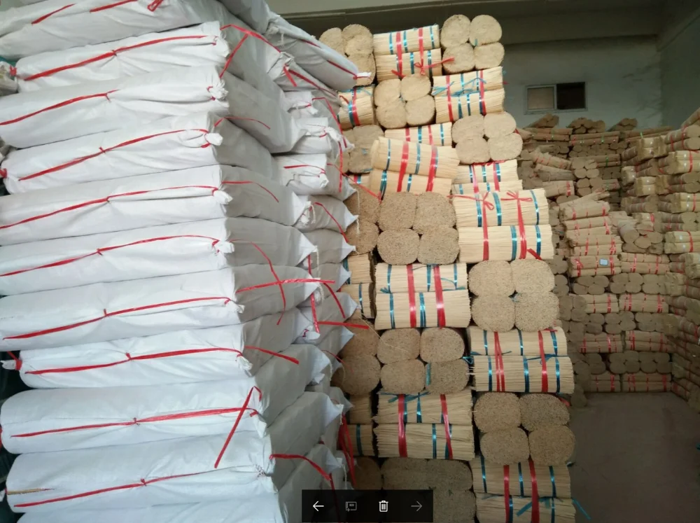 Большая поставка бамбуковых палочек