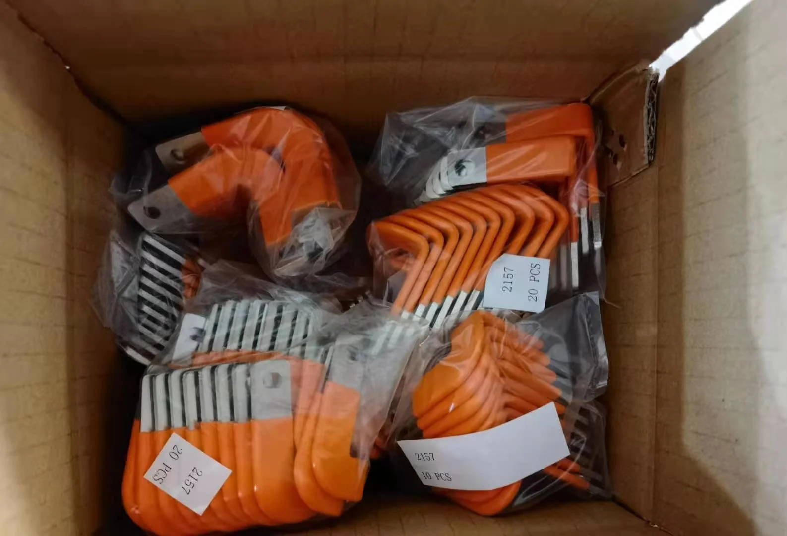 
Customized battery bus bar connector 12V copper busbar in terminal blocks for battery connection 