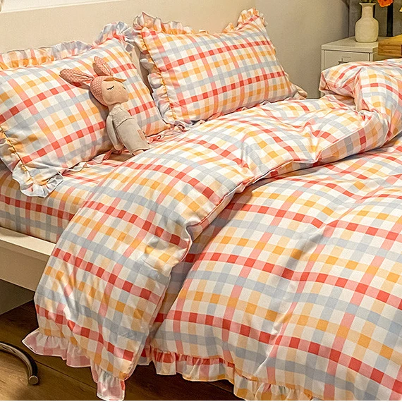 The factory is wholesale Small Heart Printing 4pcs Quilt Cover  duvet cover bedding set 100% cotton bed sets  bedding set