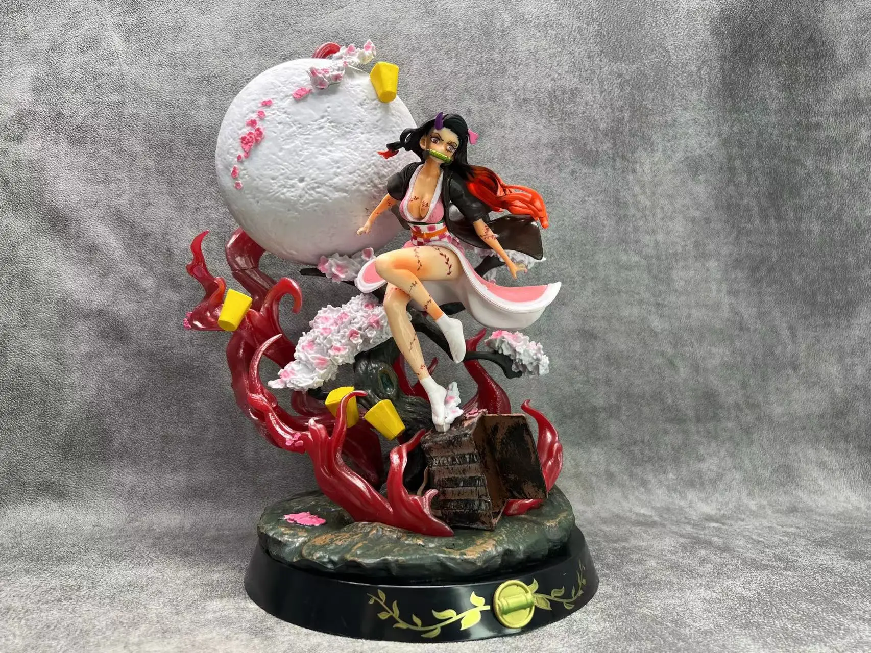 12.02inches 31CM Demon Slayer Kimetsu no Yaiba Kamado Nezuko PVC Resin Toy Model Nezuko Demon Slayer Action Anime Figure
