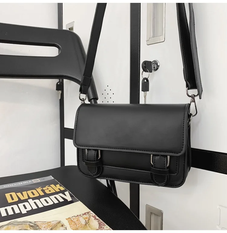 Panic buying British style messenger pack fashion ins crossbody bag one-shoulder bag for women