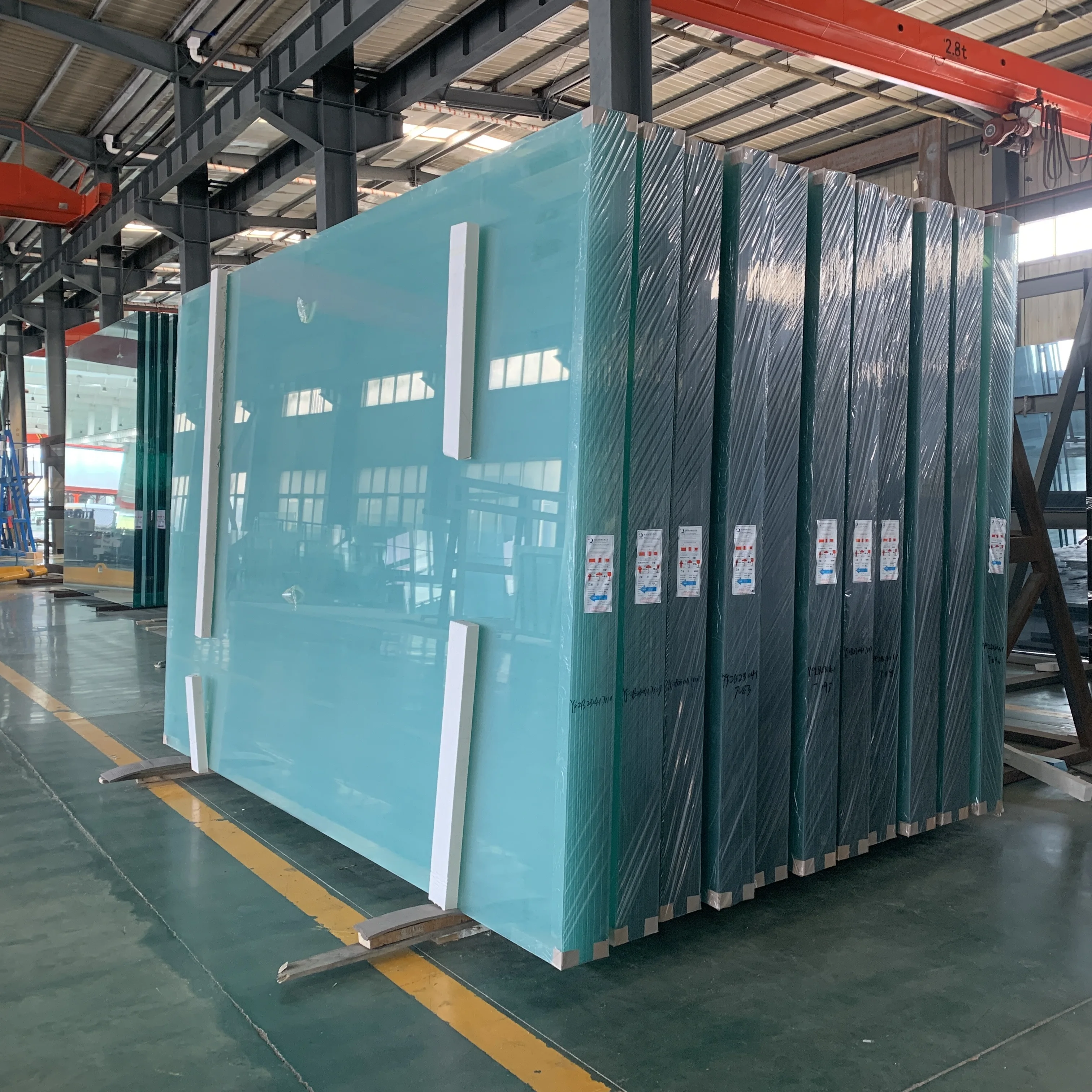 low iron extra clear 2mm 3mm 4mm 5mm 6mm 8mm 10mm 12mm 15mm 19mm Clear Float Glass Sheet Panel Manufacturing Company In China