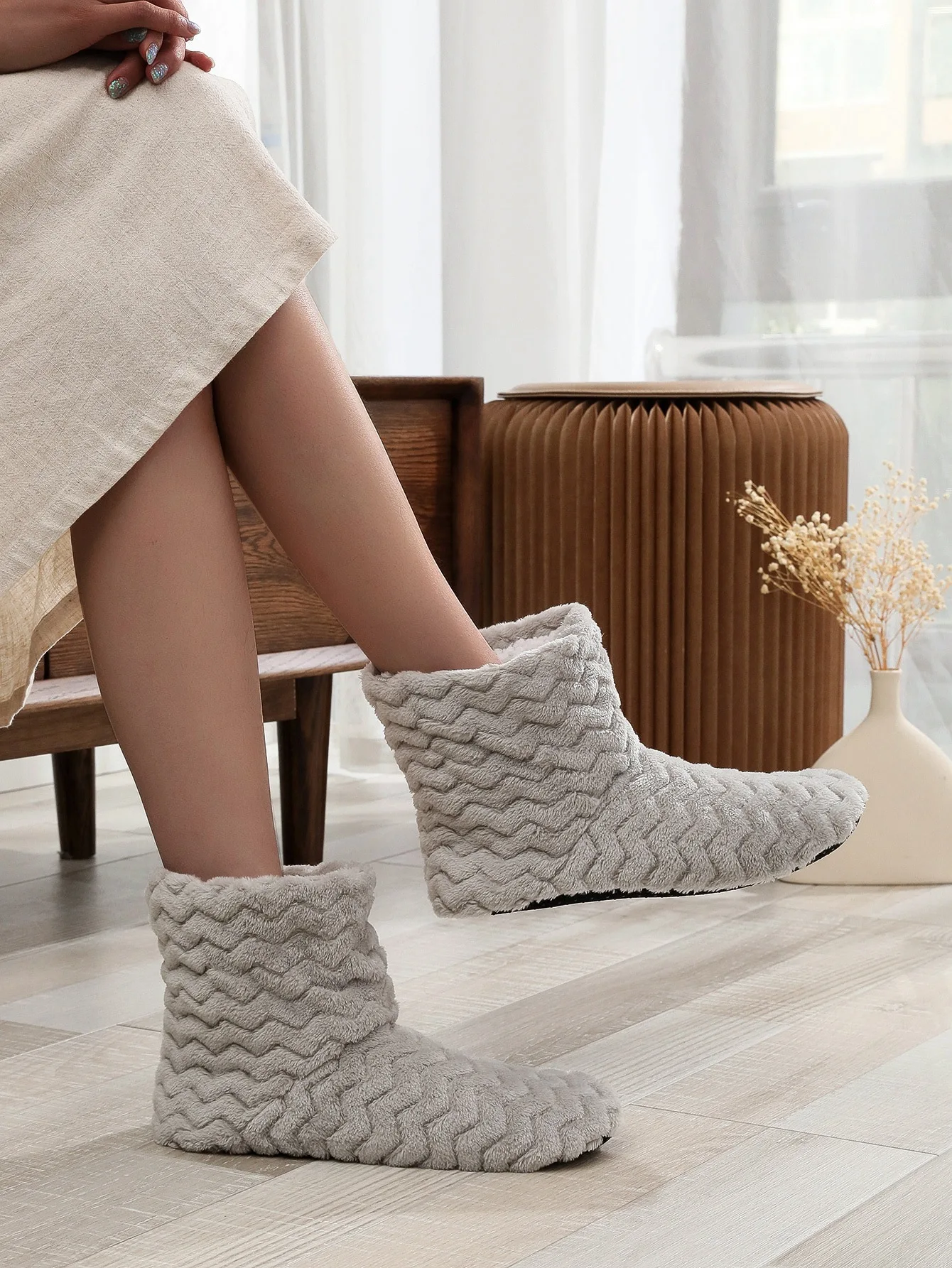 Women Winter Floor Shoes Indoor Home Quiet Slippers Fur Cotton Plush Anti Skid Non-Slip Soft Warm Boots