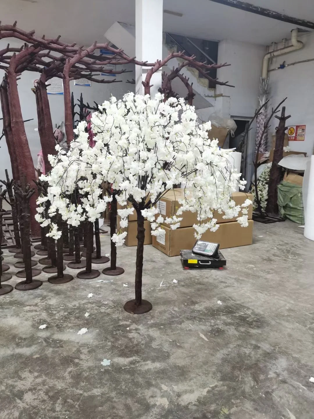 Customized High Quality Artificial Cherry Blossom Flower Trees For Hotel  Wedding Decoration