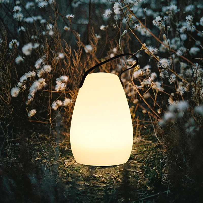 RoHS Listed Eco-friendly PE Molded IP65 Waterproof USB Rechargeable RGB Dimmable Cordless Table Lamp With Remote