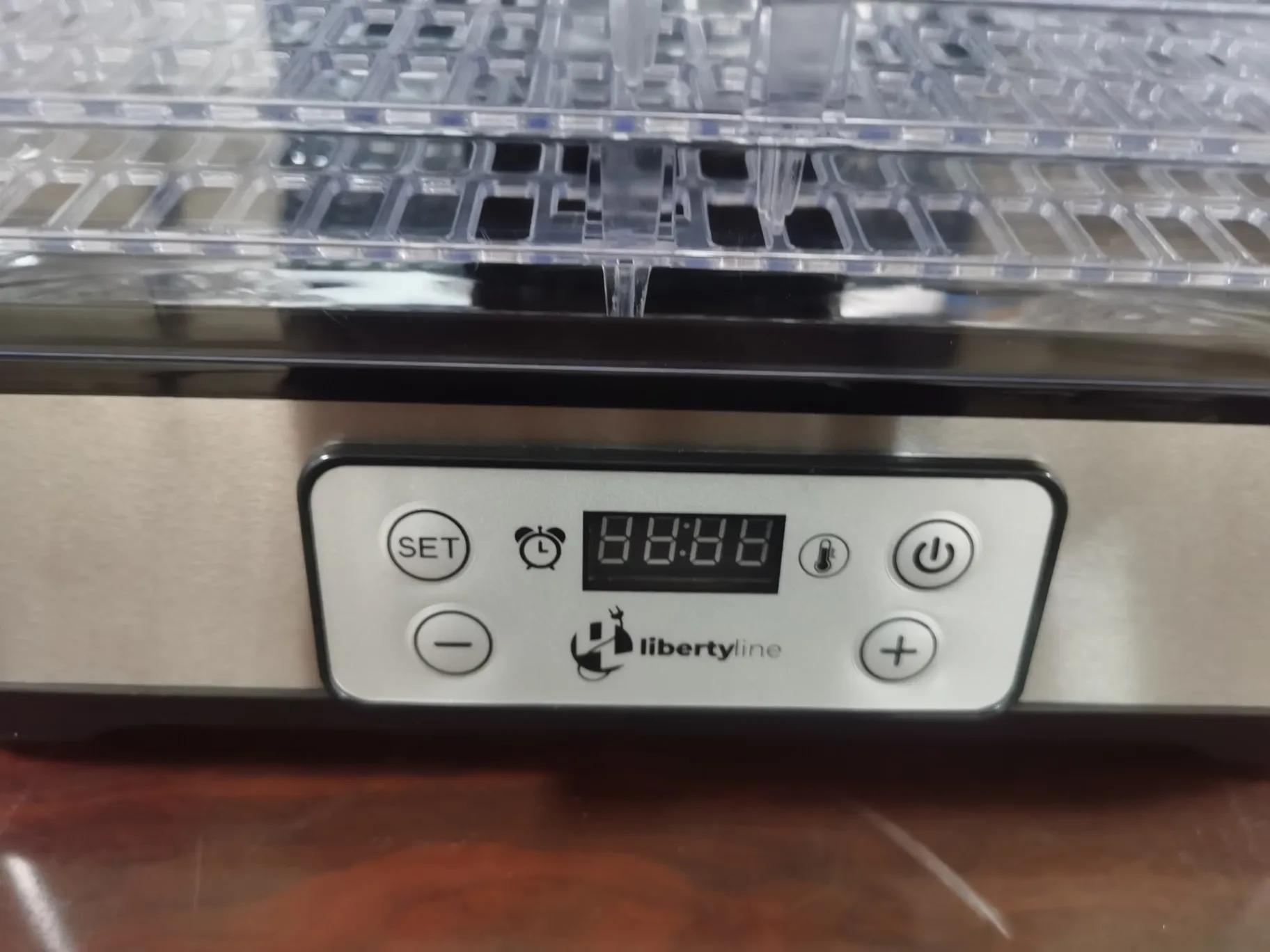 Energy Efficient Dehydrator with Advanced Heat Recovery Technology for Maximum Energy Savings