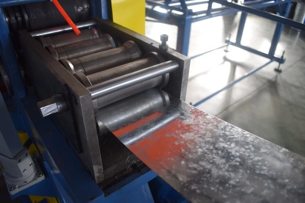 European Standard VKL-1600 Spiro Pipe Former HVAC Spiral Ventilation Duct Forming Machine With CE certification