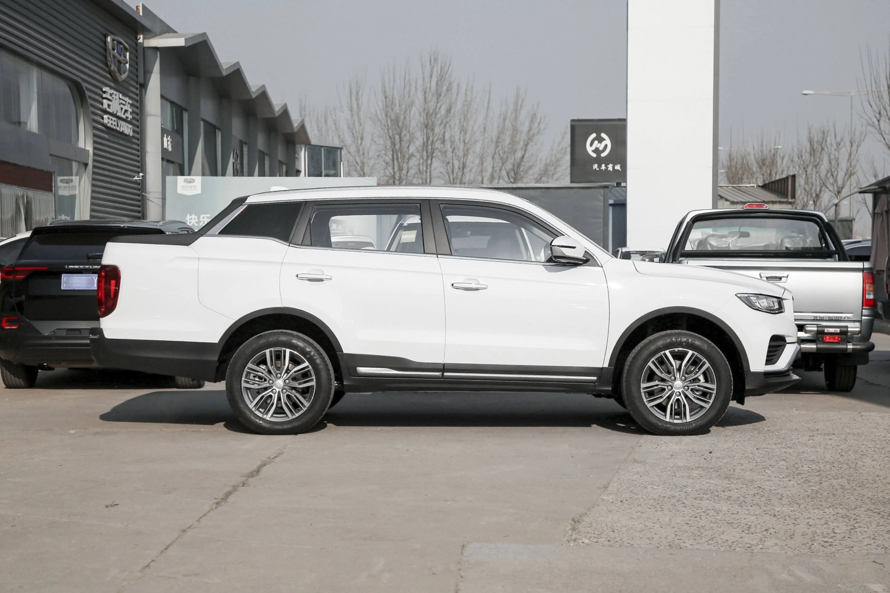 2020 Geely FARZION AUTO 7-Speed Wet Dual Clutch Transmission Euro VI Emission Standard Gas/Petrol Pickup Truck Aluminium Alloy