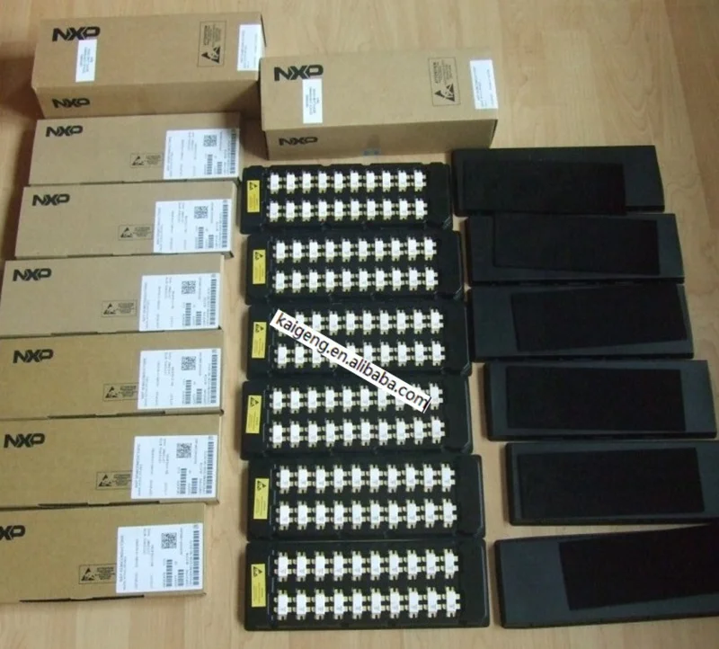 2SC3218  N/A Electronic Components IC MCU Microcontroller Integrated Circuits 2SC3218