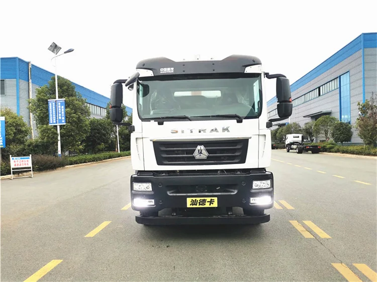 Sinotruk Shandeka New Diesel Sewage Suction Truck with Manual Transmission Vacuum Pump for Cleaning