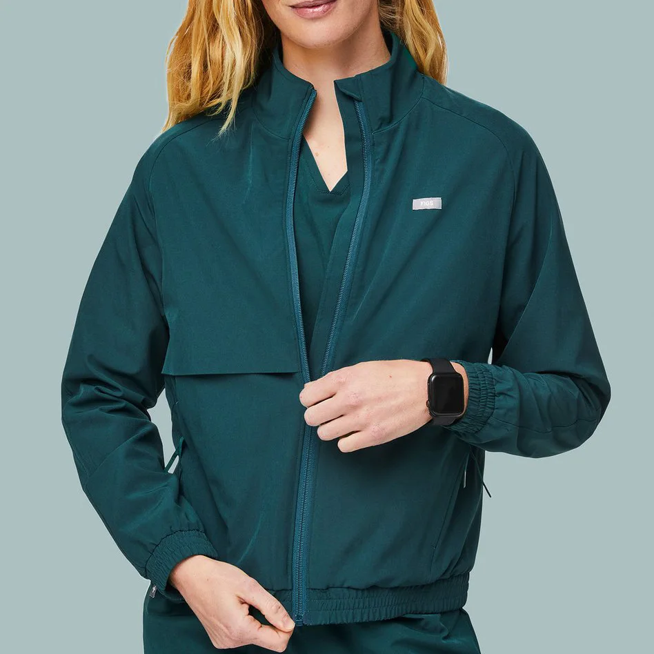 Nursing Scrubs Polyester Cotton Nurses Uniform Design Nurse Scrubs Custom Hospital Scrub Tops