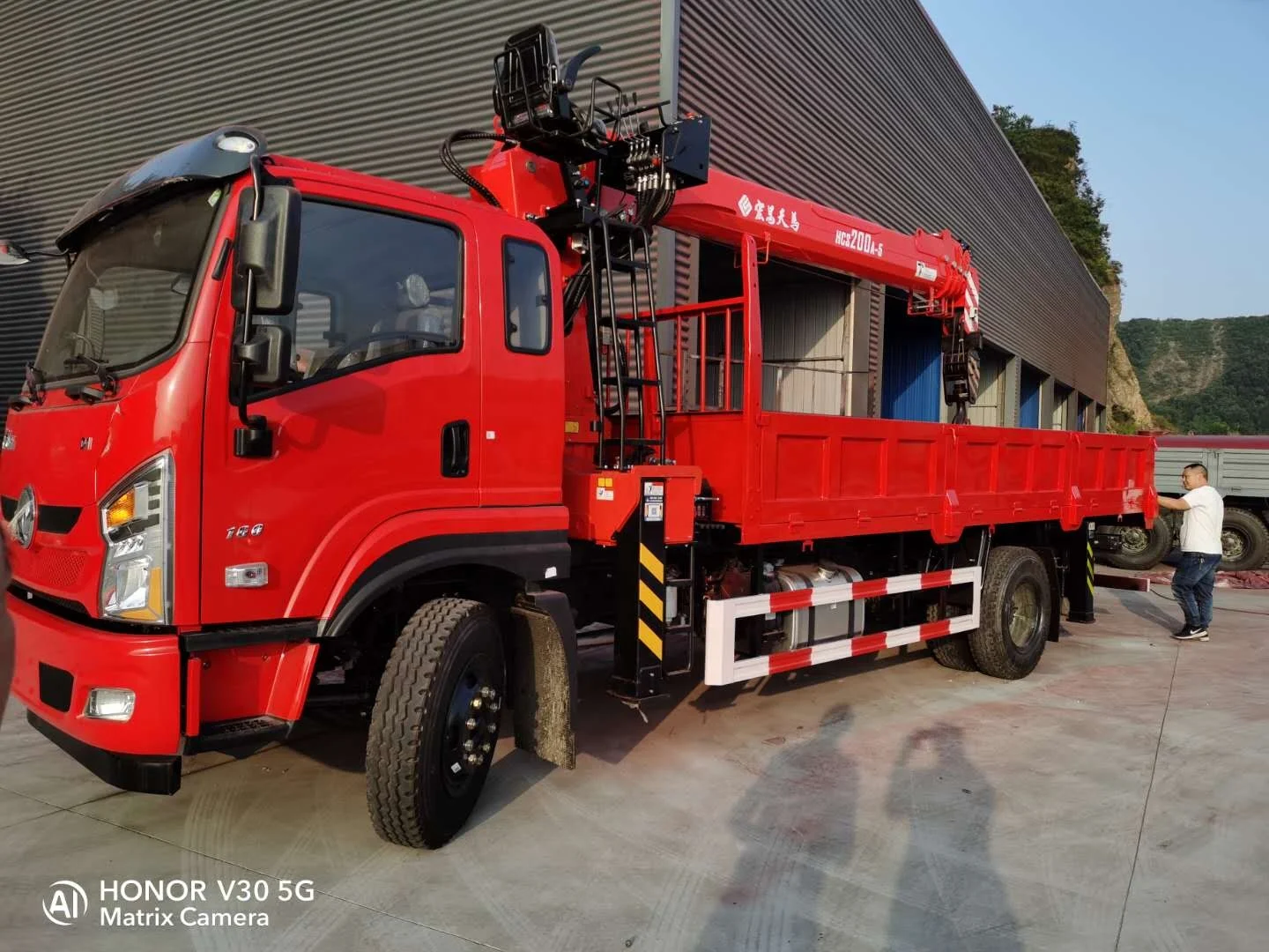 Heavy Machinery Transport dongfeng 4x4 6x6 8-15Ton telescopic boom crane truck dump truck with crane