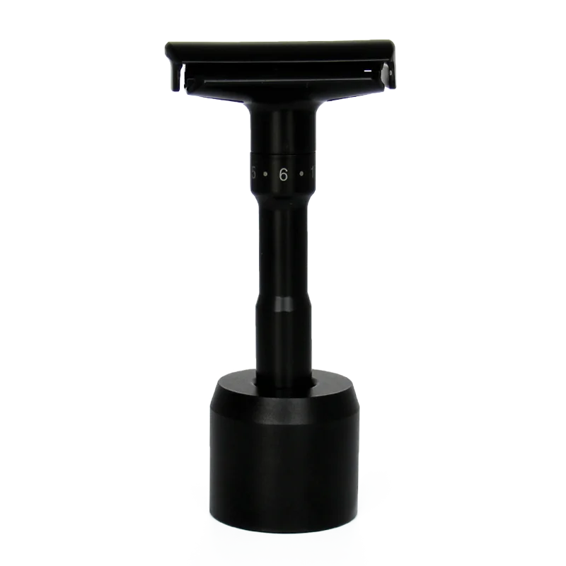 Adjustable Safety Razor with Black Finish and Magnetic Grip for An Effective Shave