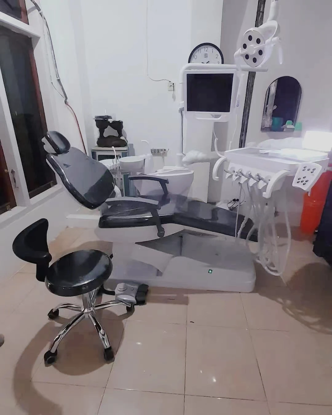 High-Precision Adjustable Dental Chair Professional Dental Manufacturer In Foshan