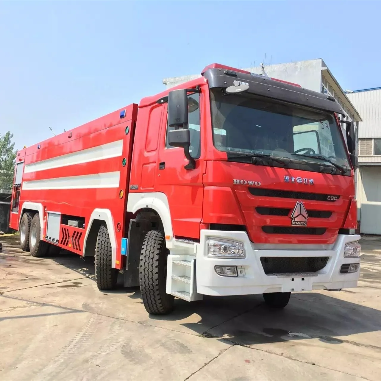  Горячее и хорошее состояние sinotruk howo новый б/у 4X2 6X4 8X4 пожарная машина для