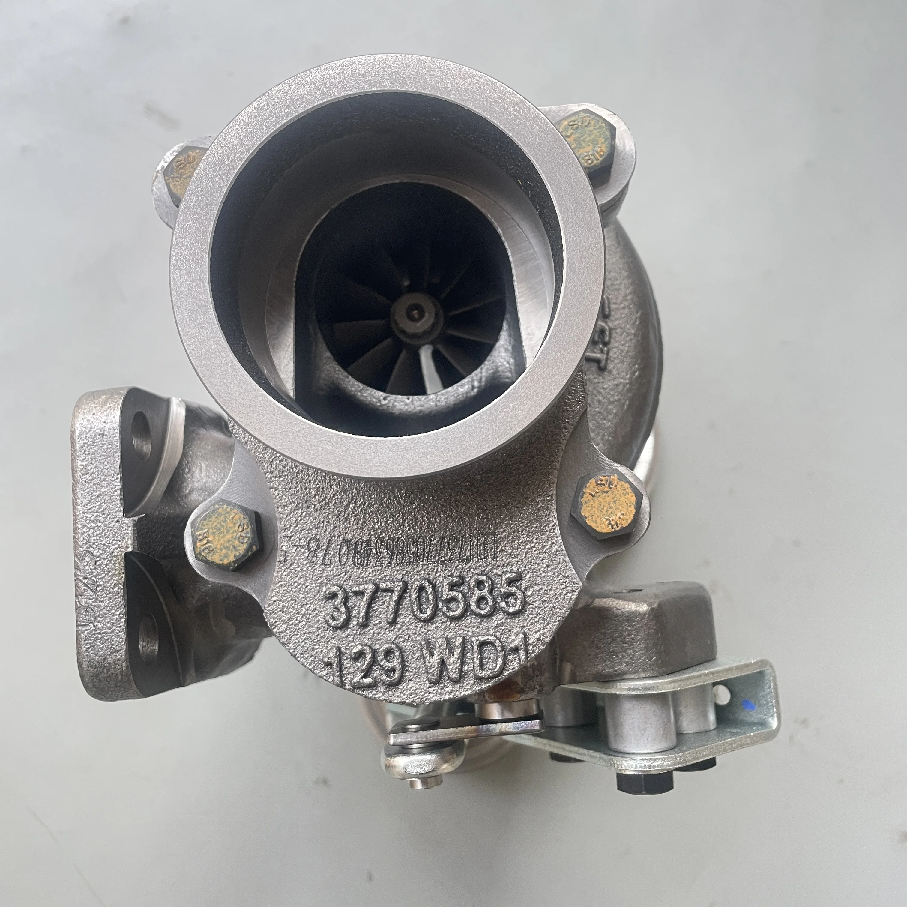 5329349 5329350 4B 4BT 4BT3.9 QSB3.9 Diesel engine turbocharger HE200WG Holset original