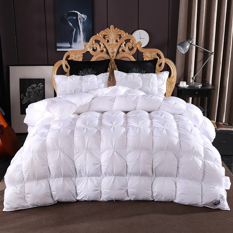 Wholesale custom downproof cotton fabric quilt soft and warm king size duck goose down duvet bed quilt comforter