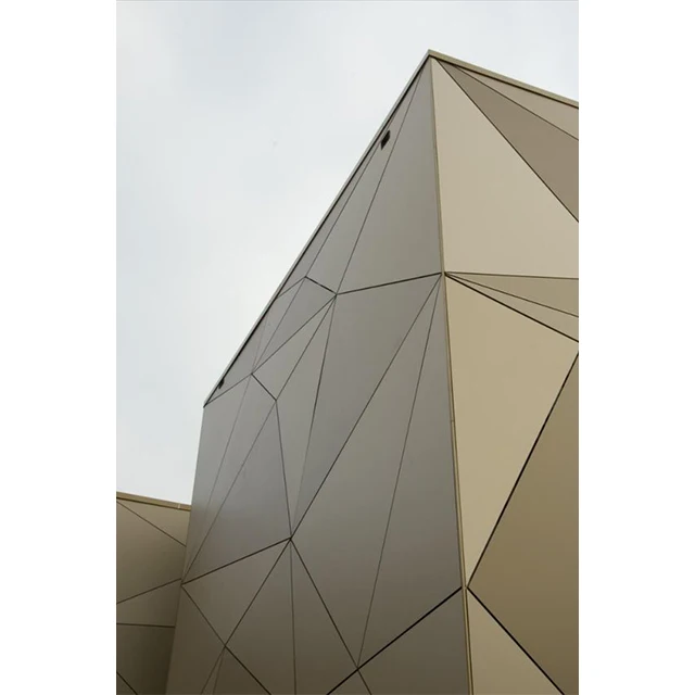 Factory Made Durable Office Building Tirai dinding logam Exterior Decoration Hanging Square Curtain Wall