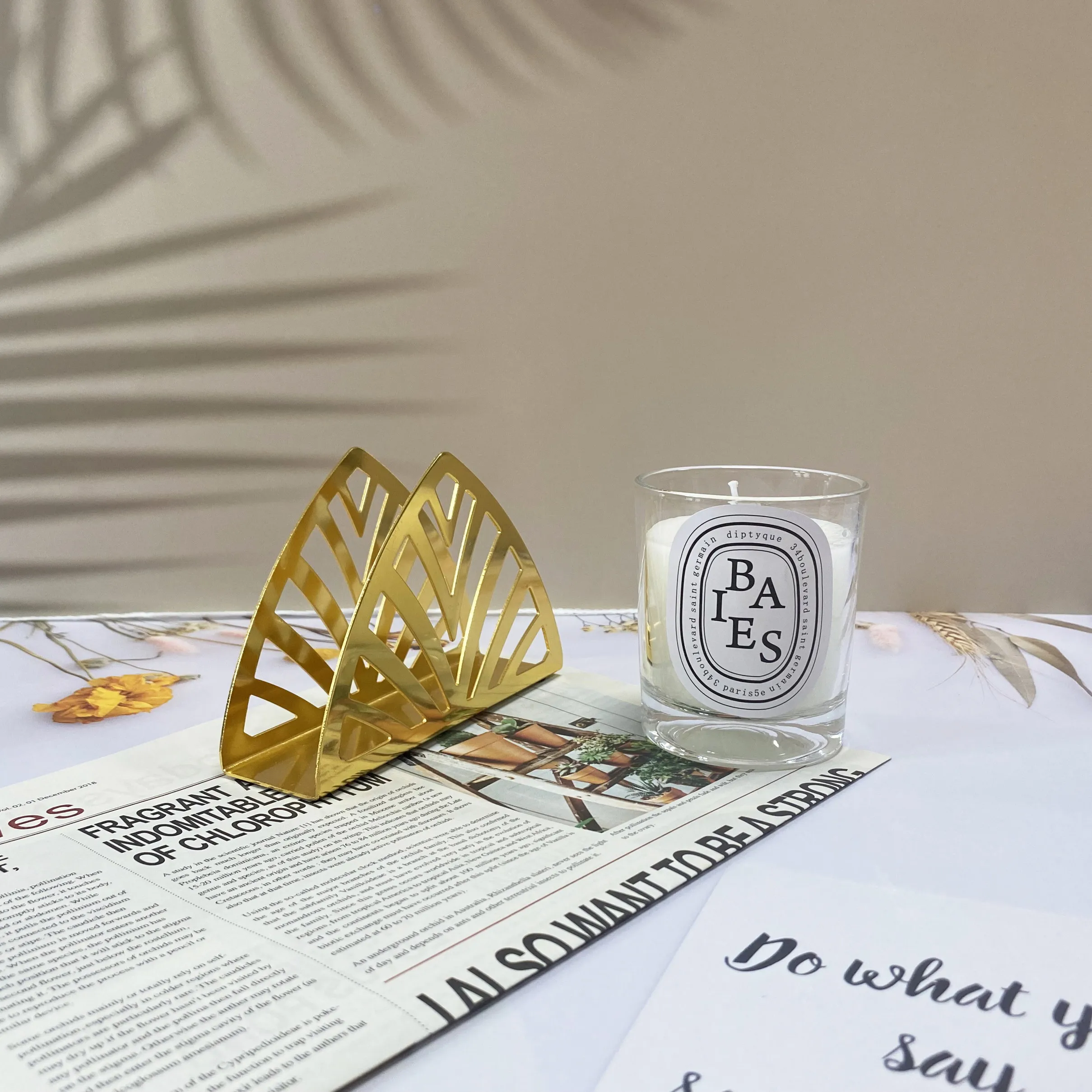 Fashion design napkin holder for table, new napkin organizer modern freestanding upright napkin stand for kitchen restaurant