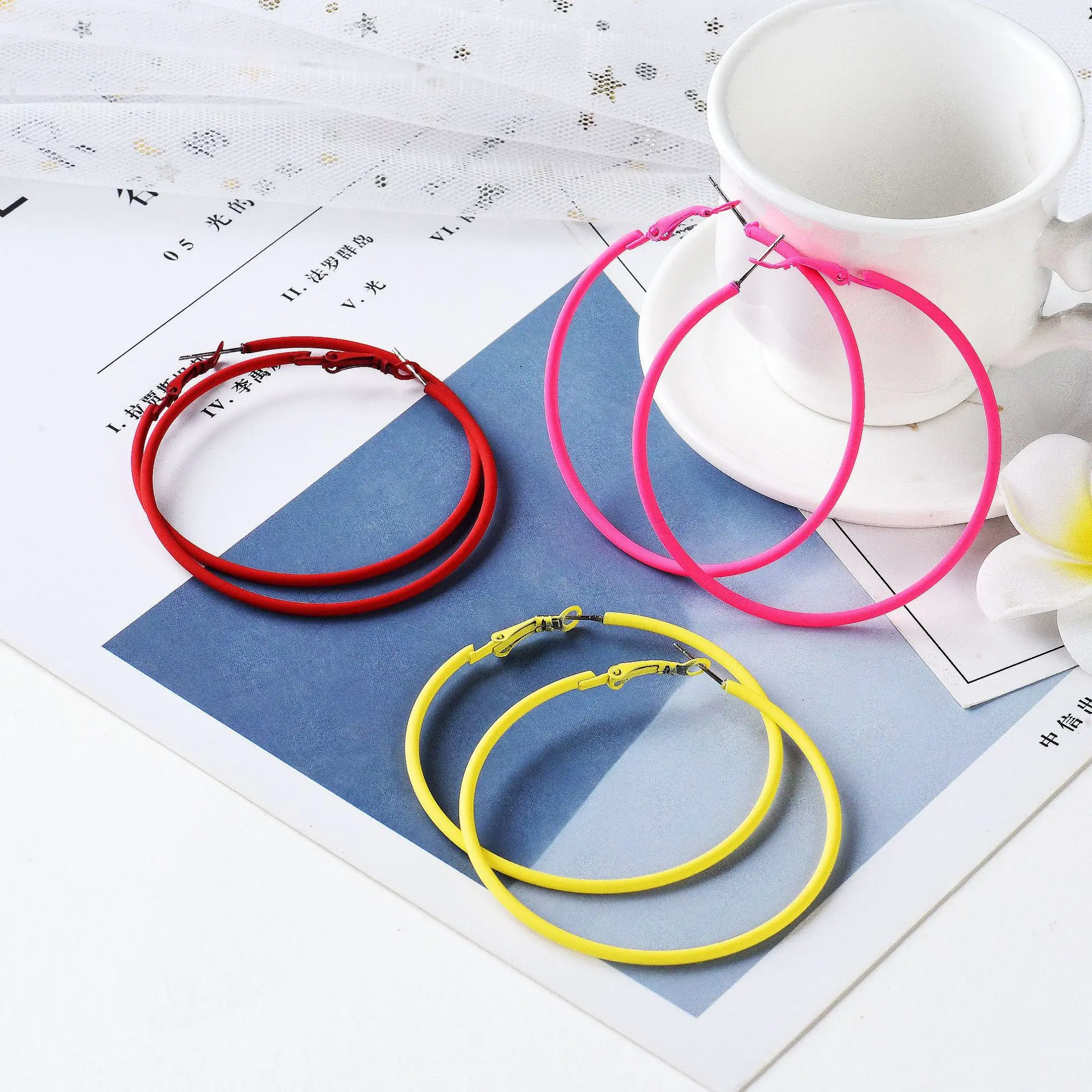 Fashionable Jewelry Diamond Thick Earrings Large Rhinestone Hoop Earrings Big Circle Oversized Diamond Hoop Earrings