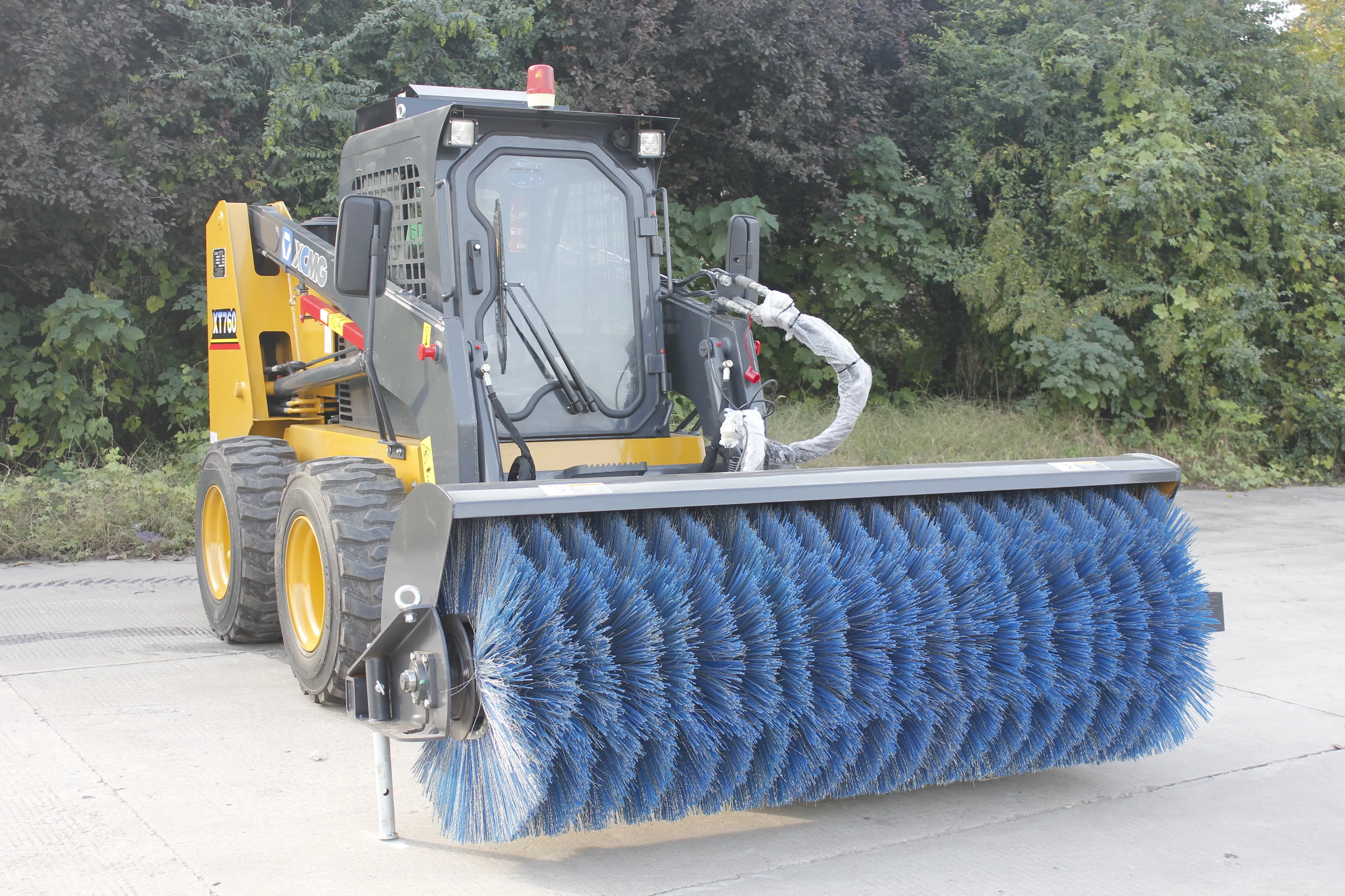 HCN NEW 0201 series Angel Broom for sweep brushes skid steer loader
