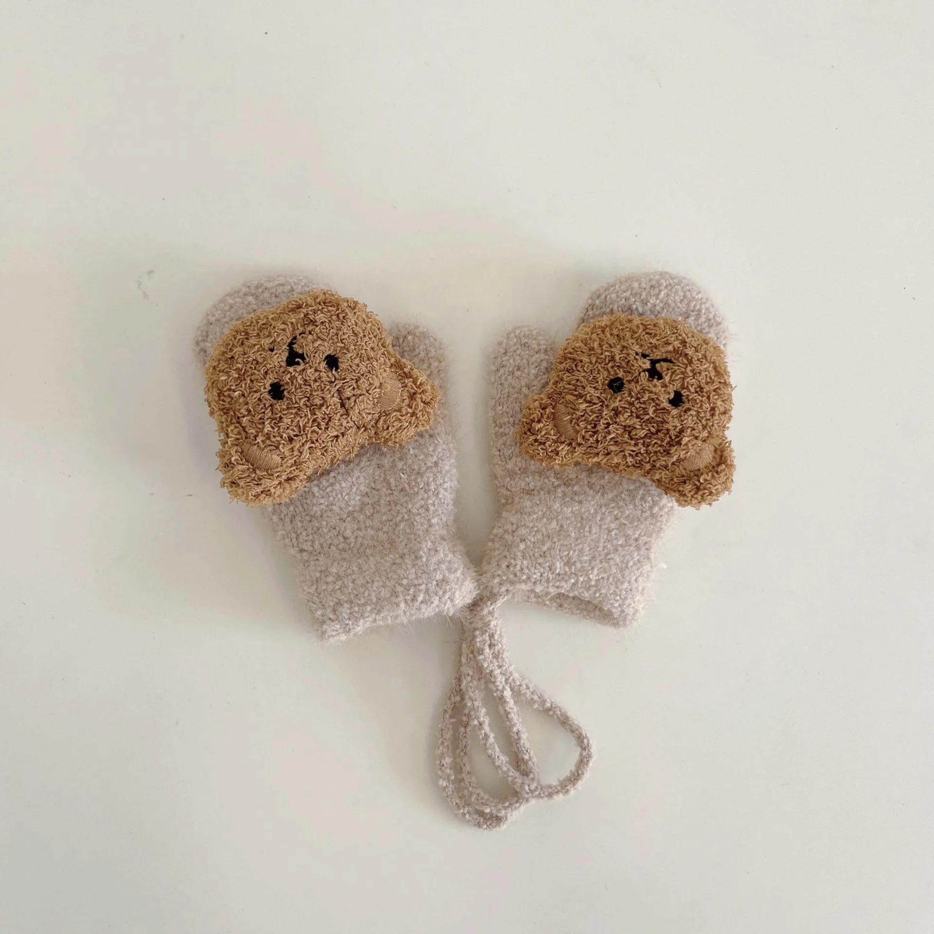 Kids 1-4T Teddy Velvet Embroidery Bear Winter Warm Gloves Plush Different Color Knitted Mittens Gloves With Rope For Toddle