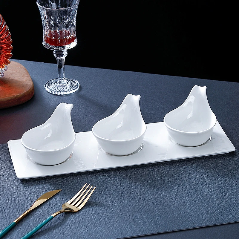Catering Seasoning Sauce Dish Ceramic White Dipping Bowls Set with Tray Caviar Spoons Dipping Bowls for Snack Appetizer Dessert
