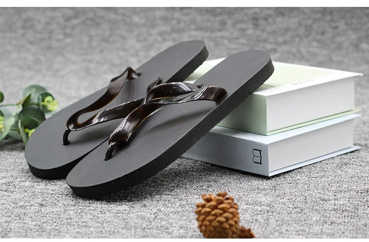 Wholesale Summer OEM Custom Logo Print Pvc Flipflops Slipper Outdoor Beach Unisex Mens Women Flip Flops