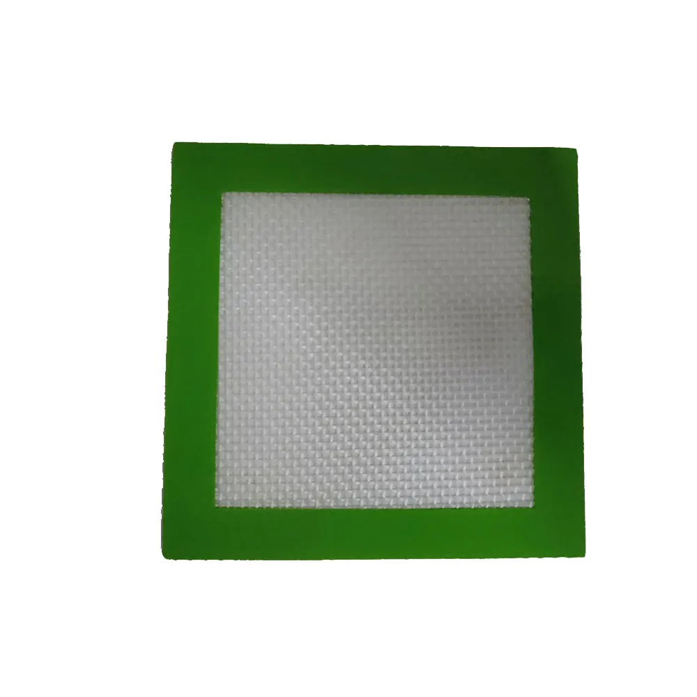 China manufacturer Dog Bowl Silicone Mat Non-toxic Dish Drying Silicone Mat Custom Design Red Silicone Eating Mat