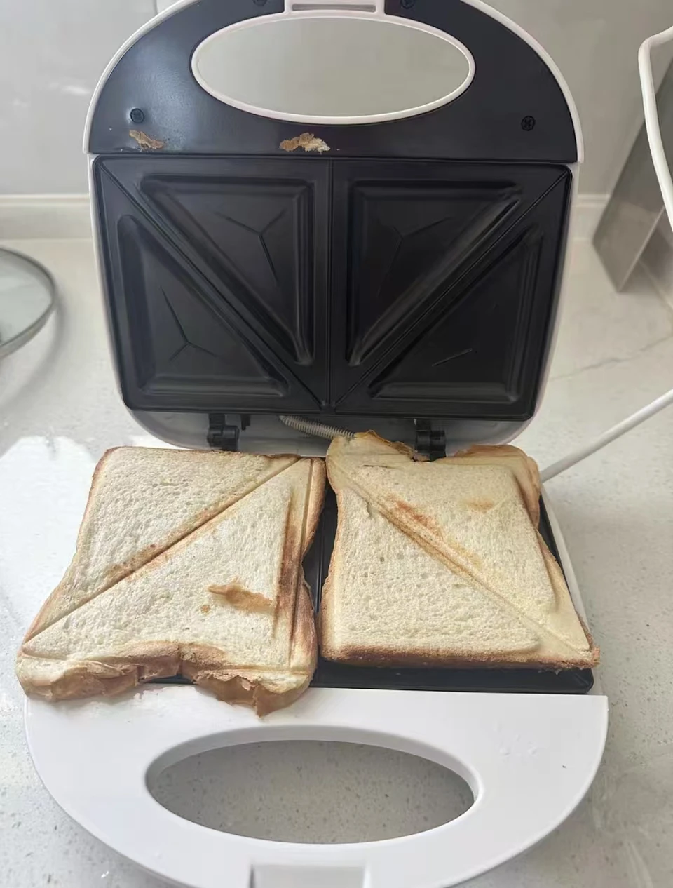 110v Sandwich machine Multi-functional light breakfast machine Double heating bread machine waffle makers