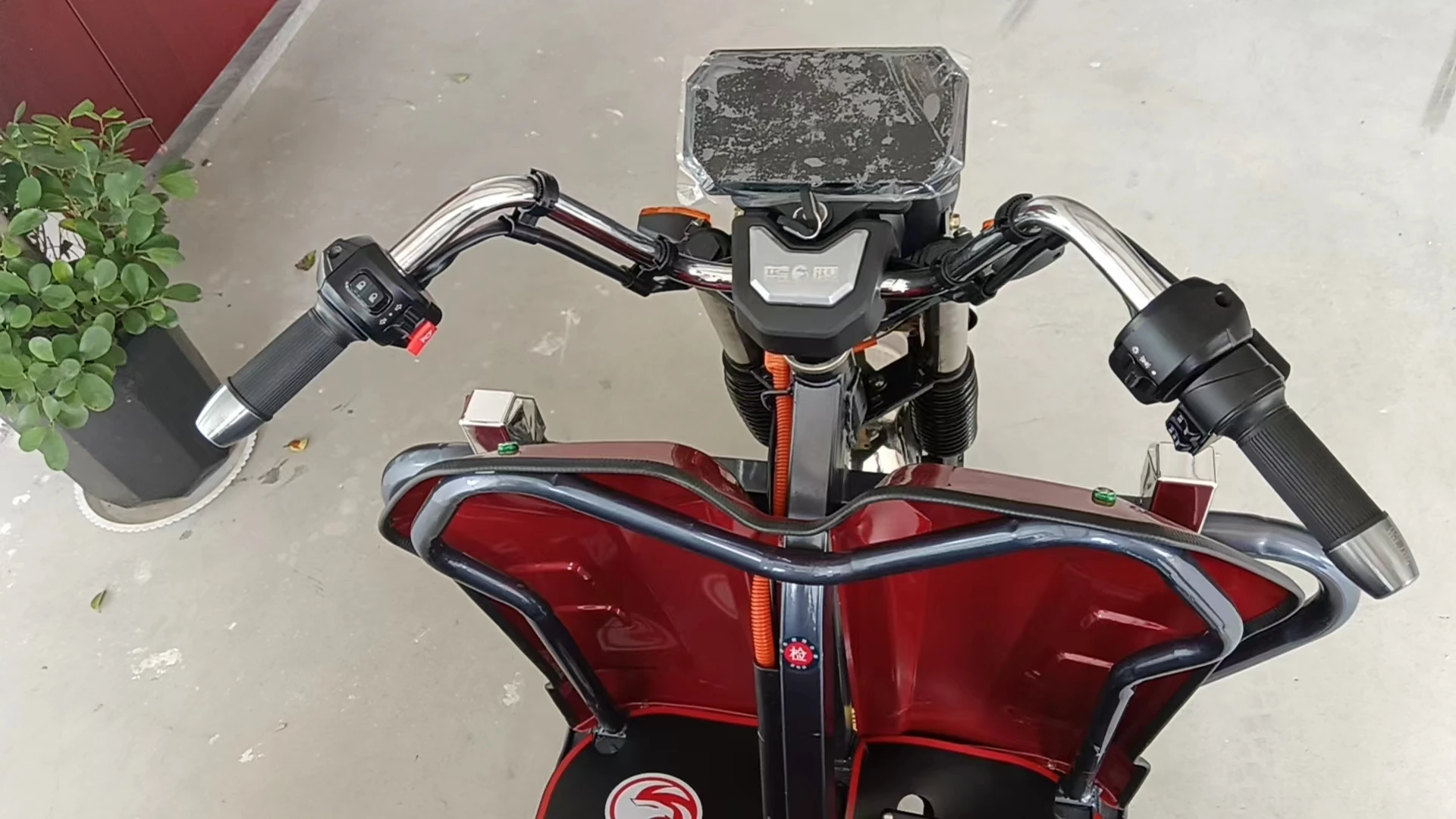 Fangrui Electric Cargo Tricycle And Battery Electric Scooter For Freight And Transport 1000W 60-72V