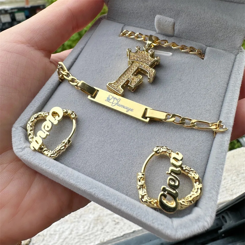 Lateefah OEM 18K Gold Stainless Steel Heart Hoop Earring Custom Name Letter Personalized Earrings