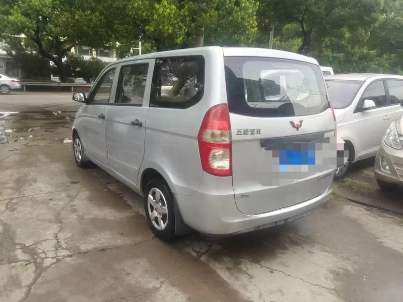 Оптовая цена 2014 легковой автомобиль Wuling Hongguang низкая мини-автобус небольшой Подержанный для продажи