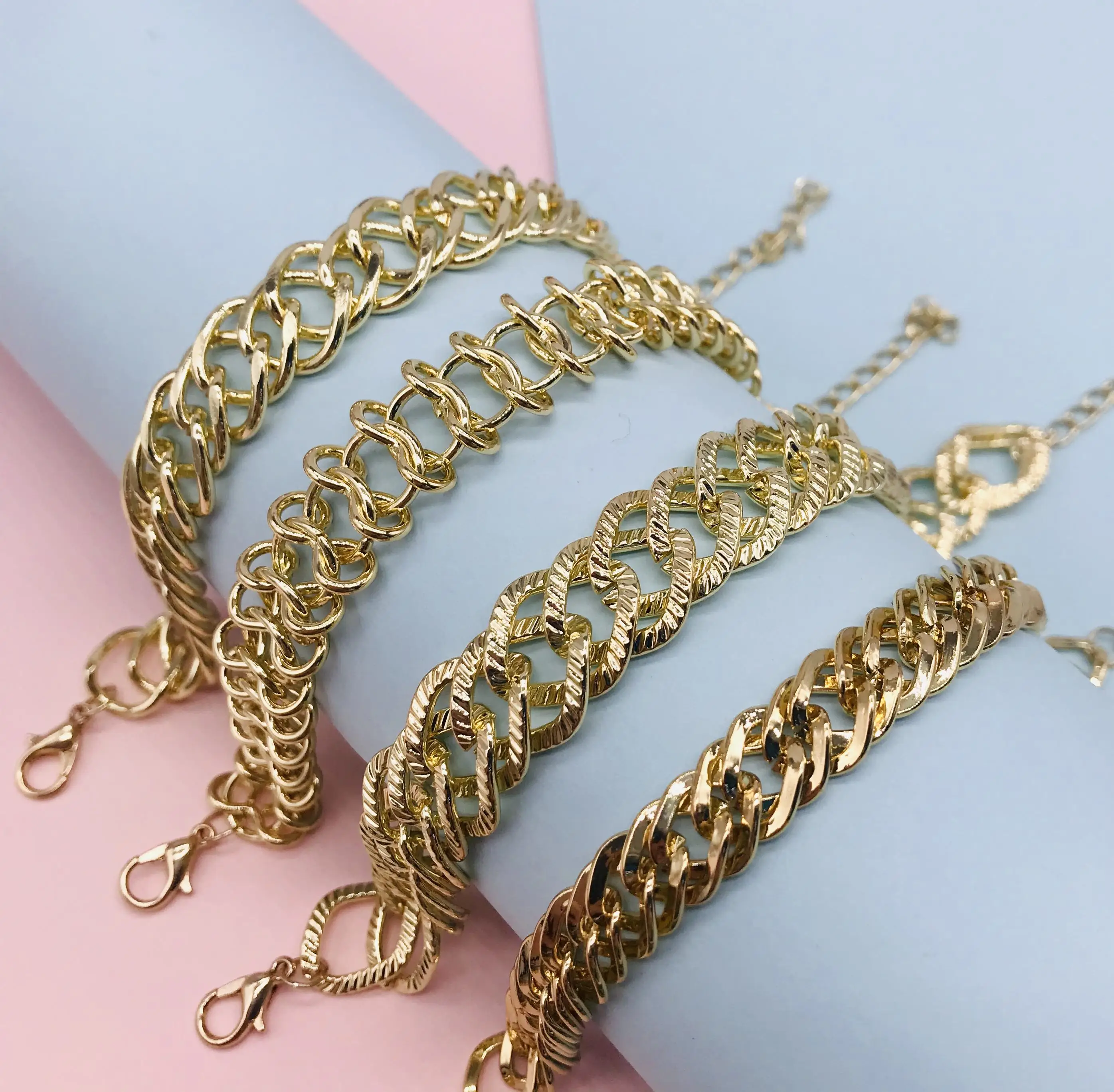 Wholesale New Design Fashion Chain Link Bracelets Series Fashionable Charm Bracelet Hand Chain For Men