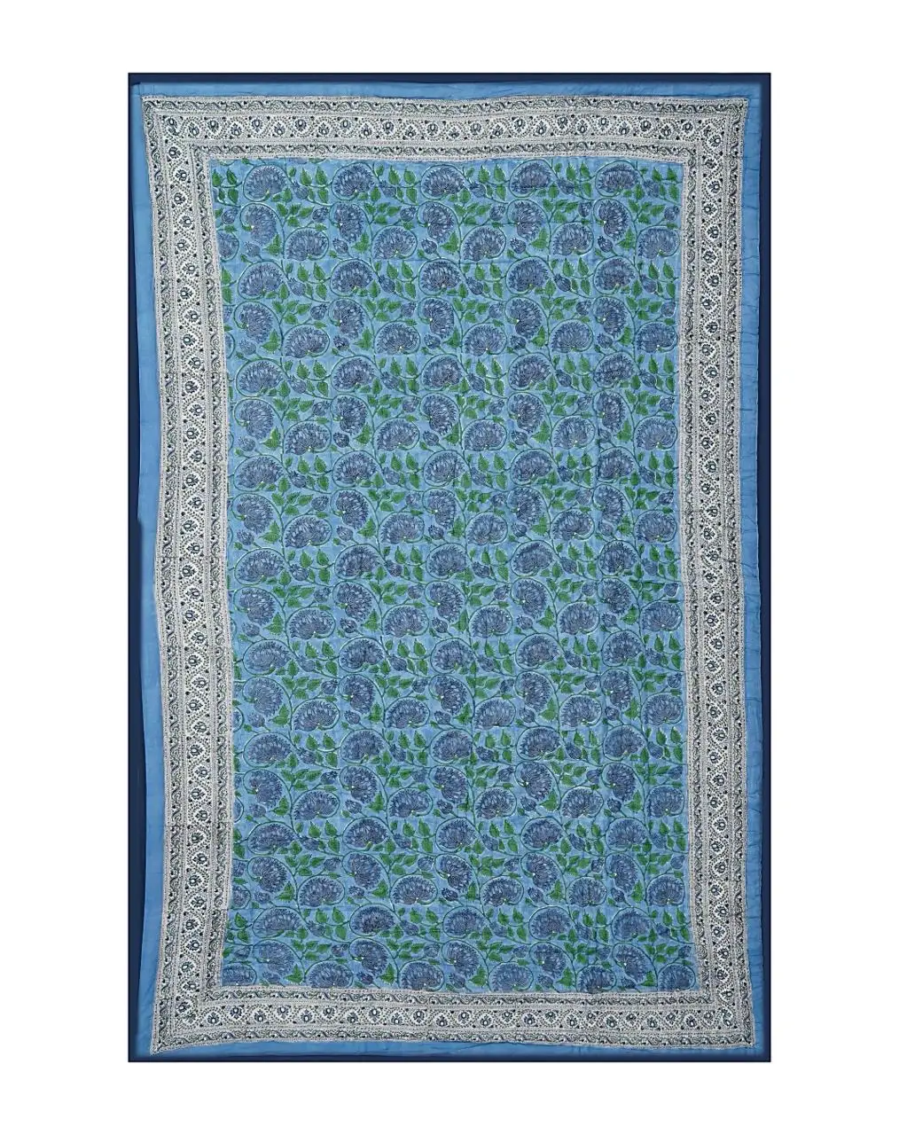 Изготовленные на заказ стеганые одеяла kantha для дома и отелей доступны в широком спектре дизайнов также многоцветной печати.