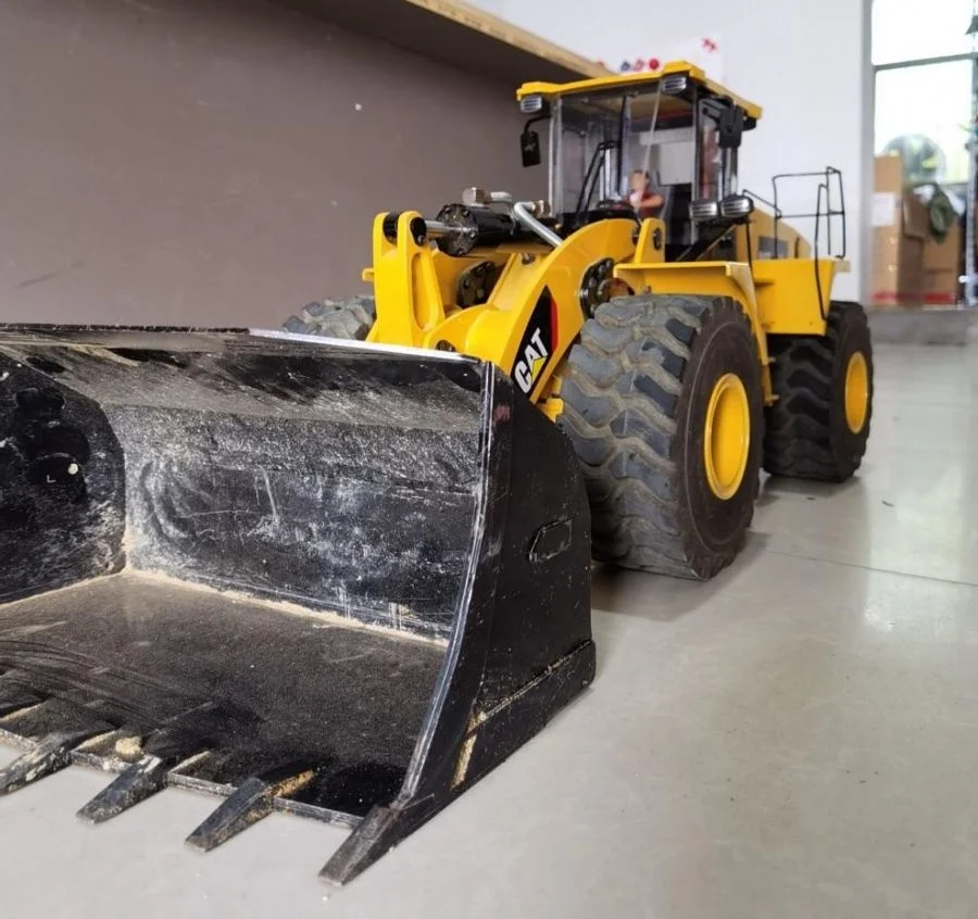 1:14 rc loader model-1/14 rc loader  metal remote control hydraulic loader model 980l