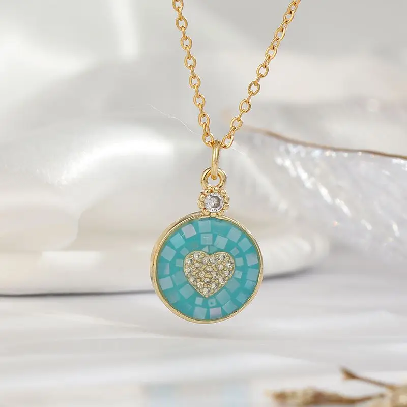 Gold Plated Round Shell Zircon Heart Pendant Necklace Colorful Rhinestone Heart Charms Necklace For Girls jewelry necklaces