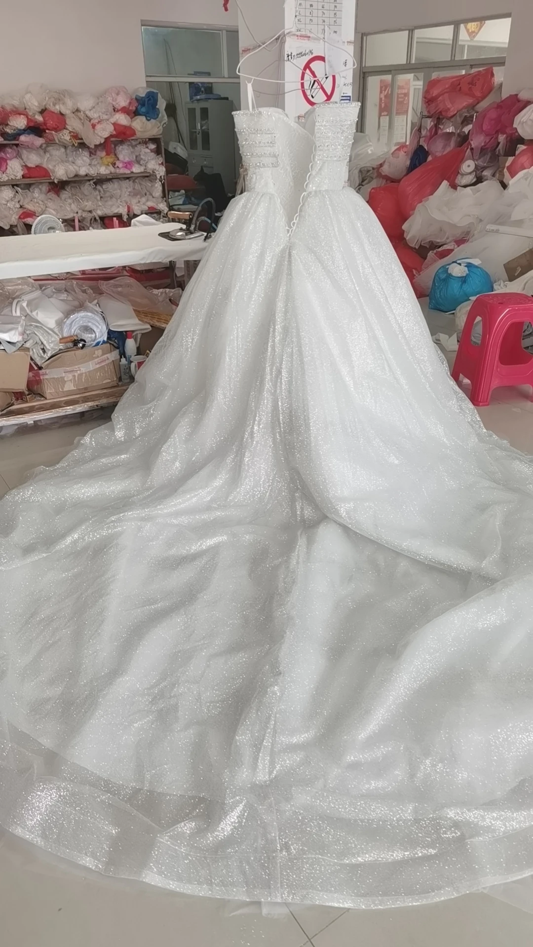 wedding dress (2).jpg