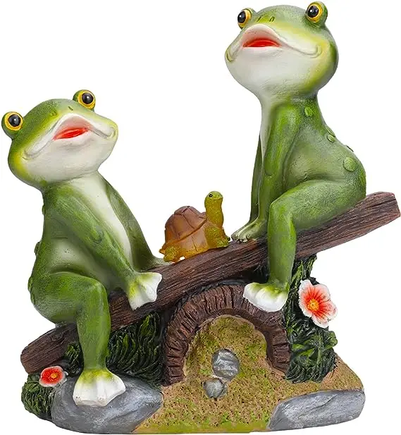 Top Grace Frog Garden Statue, Green Frogs Resin Animal Sculpture for Patio Yard Art and Lawn Ornaments, Frogs Sitting on Wood