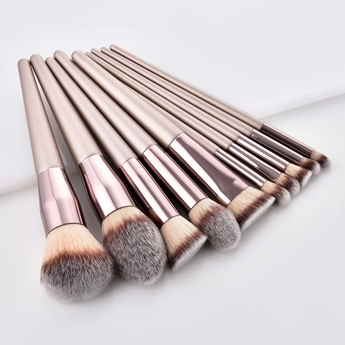 New Style Vegan 4pcs Makeup Brushes  Gold Sliver Makeup Brush Set Custom Label Foundation Make Up Brushes