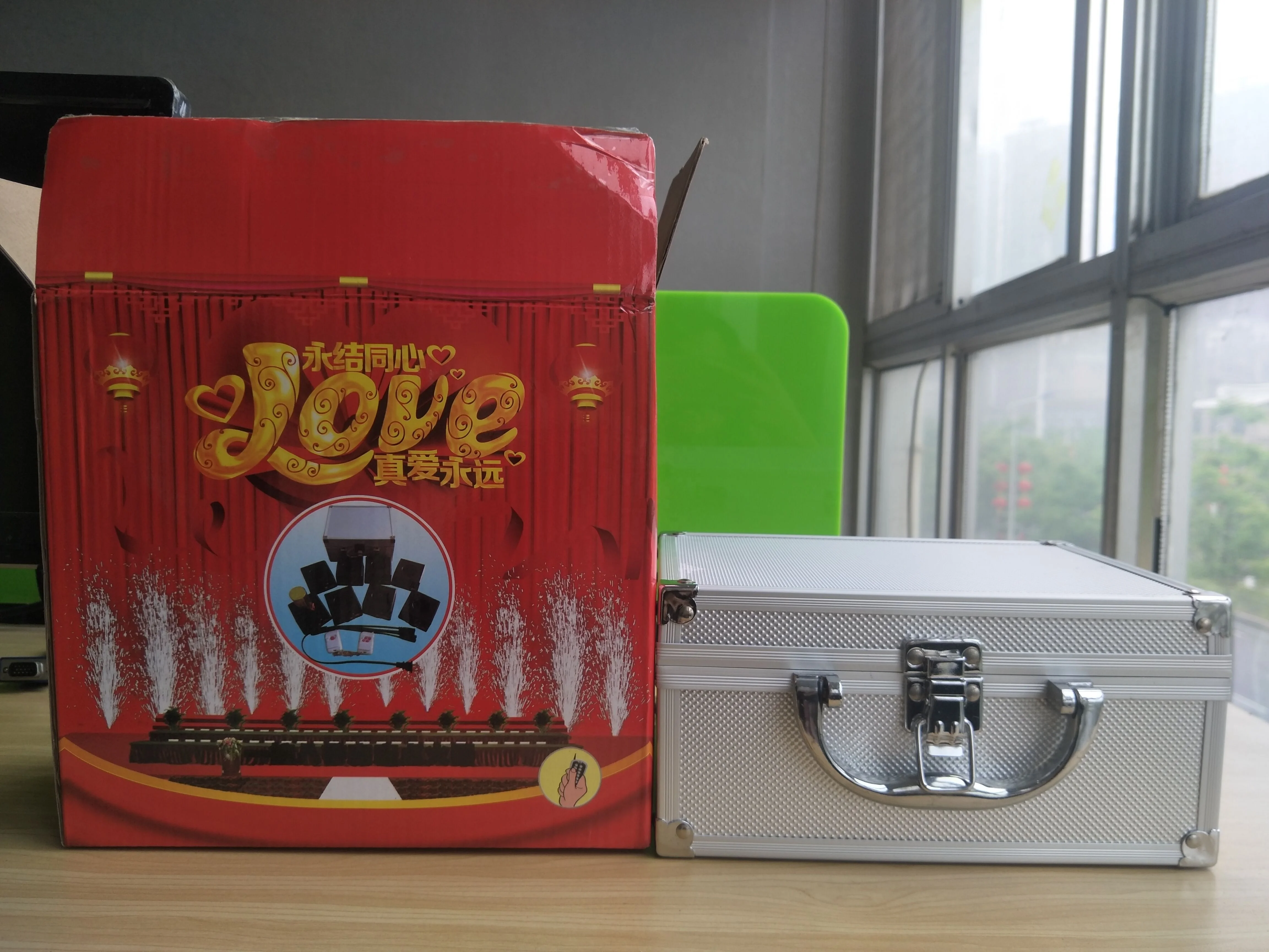 Remote control cold pyro stage fountain cold fire fireworks firing systems for wedding decoration
