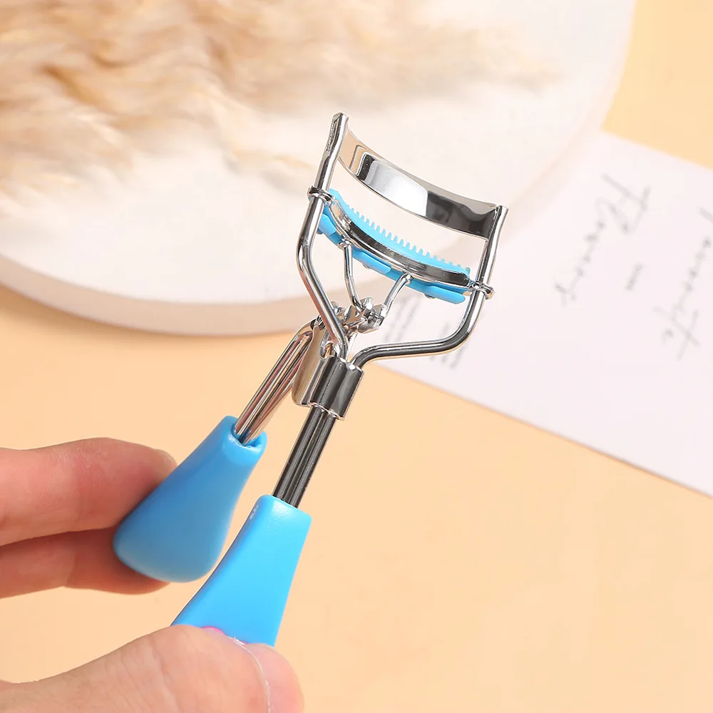 High Quality Stainless Steel Multicolor Love Handle Eyelash Curler With Brush Comb Professional Makeup Tool Eyelash Curler