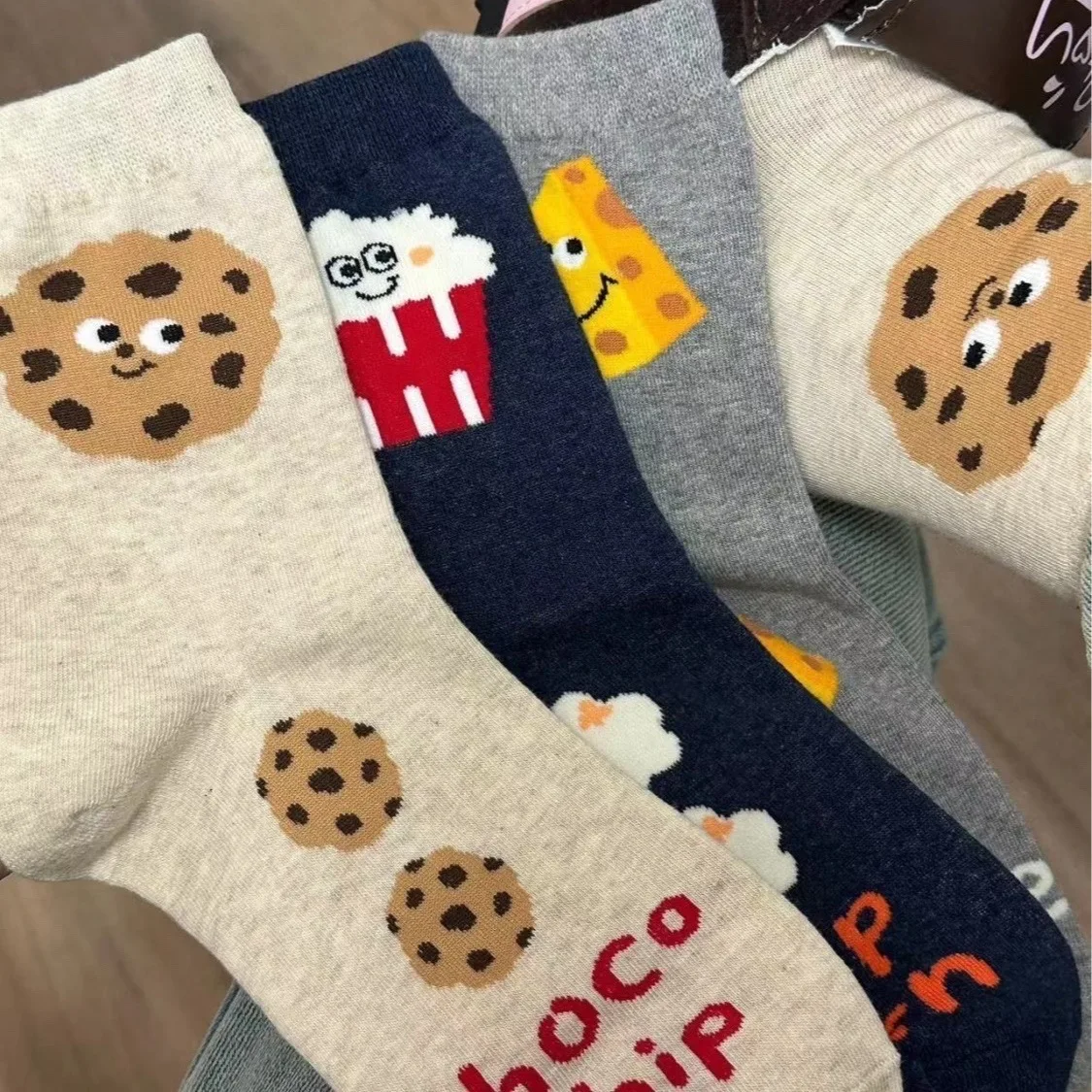 Wholesale Hot Sale Cute Pattern Colorful Girls Socks Fancy Stripe Art Pattern Cookies Cotton Socks For Woman Crew Socks