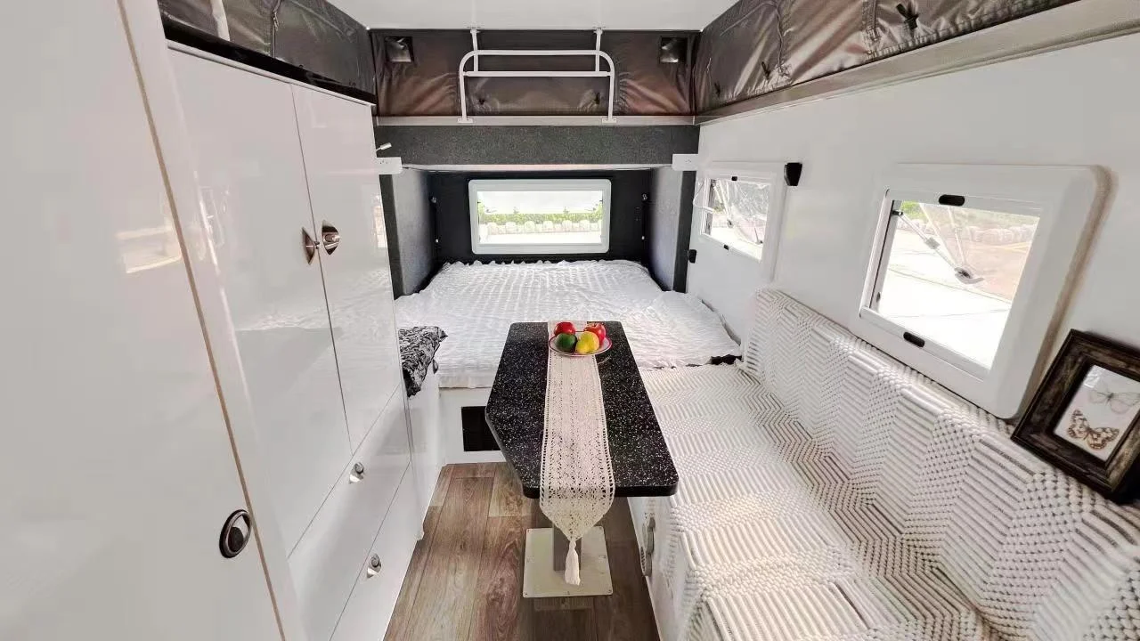 Longhe 15FT RV Motorhome Off Road Pop Top Caravan