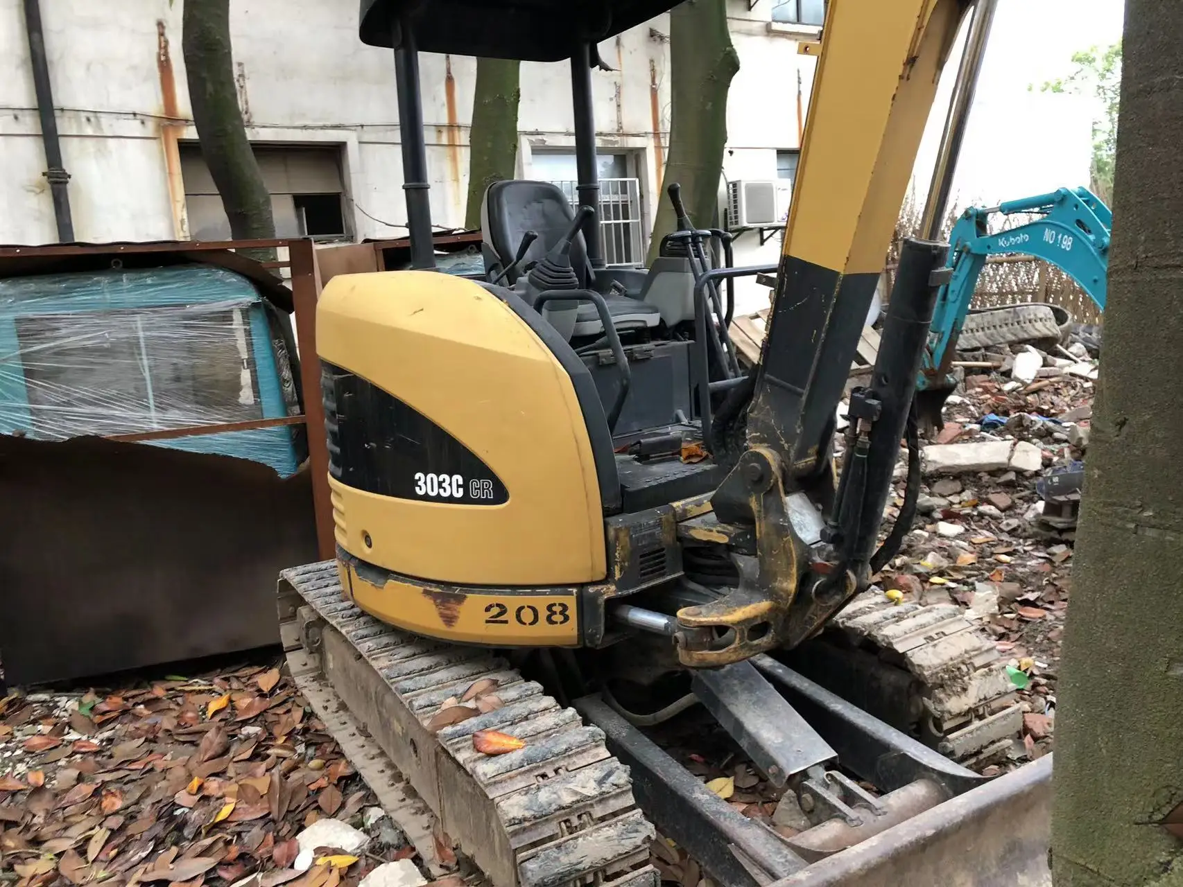 cat 303 used excavator second hand yellow crawl made in china cabin with closed dipper caterpillar