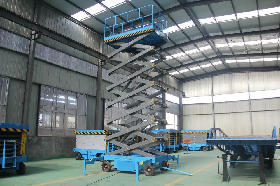 Top selling Stationary Hydraulic Lift Scissor Platform Small Cargo Lift Lifting Table Manual Foot Pump